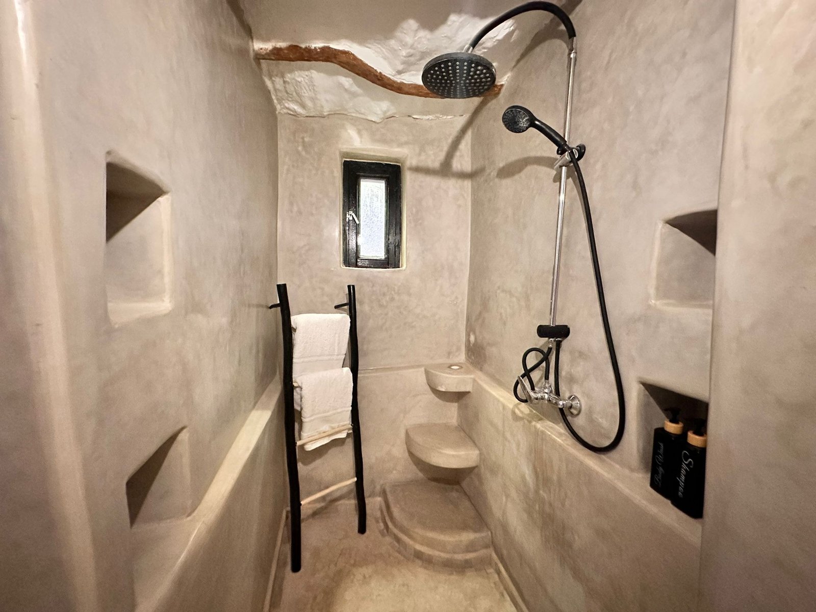 صورة من دار السلام